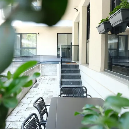 Booking Apartments-self Check-in