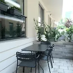 Booking Apartments-self Check-in 부쿠레슈티