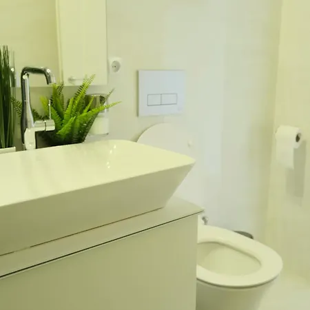 Апартаменты Booking Apartments-self Check-in