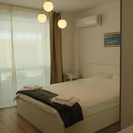 Апартаменты Booking Apartments-self Check-in